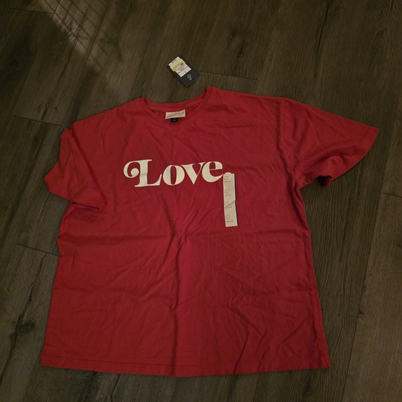 Universal Thread Tops - Universal Thread Red 'Love' Short Sleeve Tee